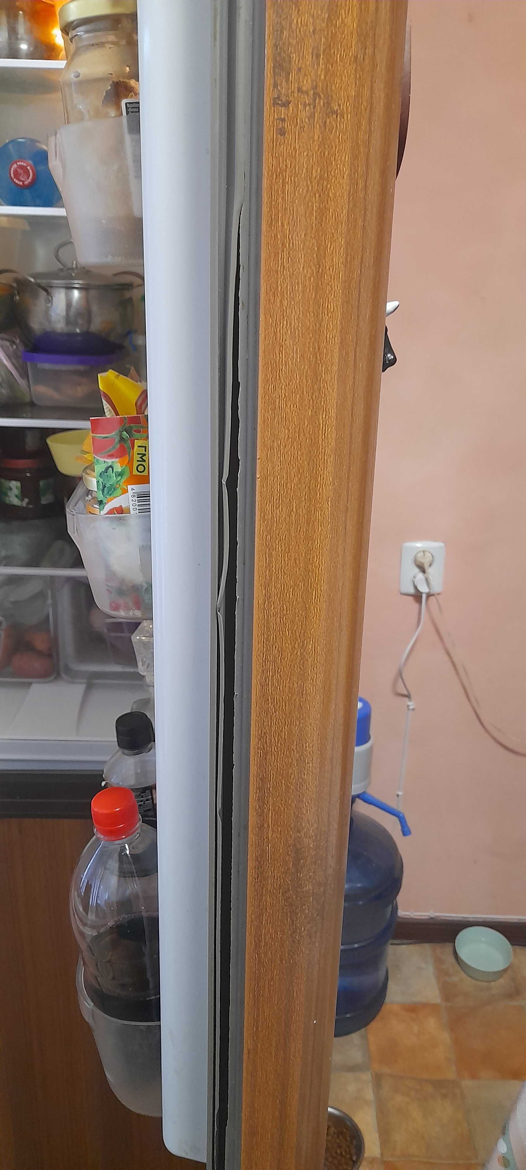 Холодильник Індезіт