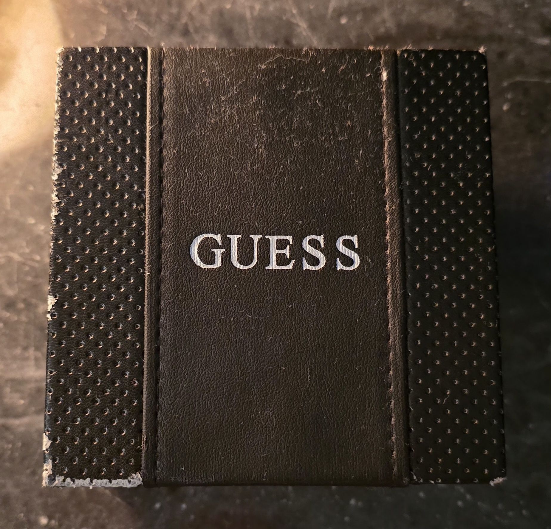 Relógio Dourado Guess Verdadeiro
