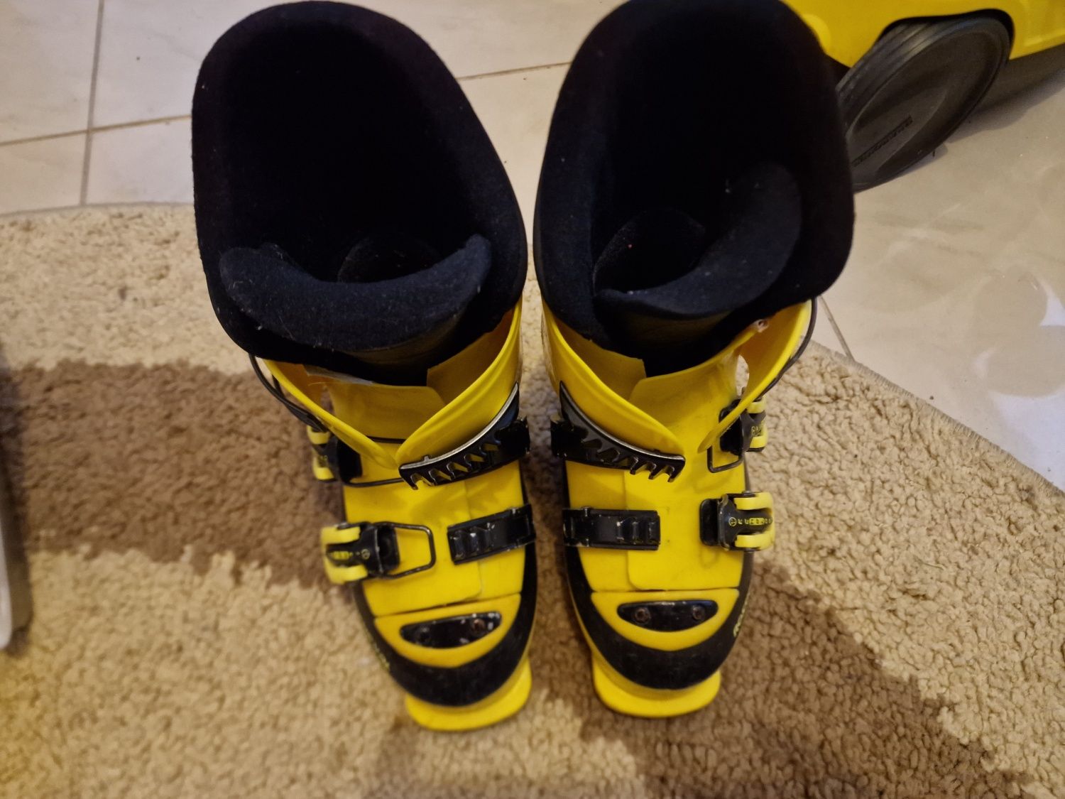 Buty narciarskie dla dziecka 21.5cm