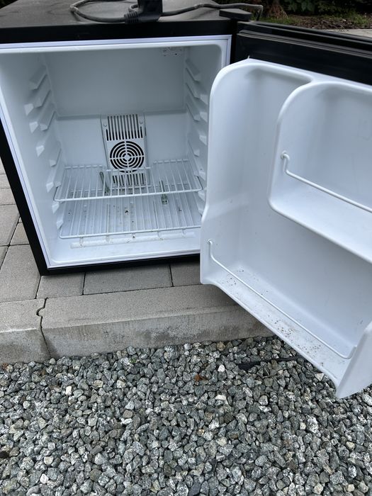 Lodowka hotelowa Klar Stein