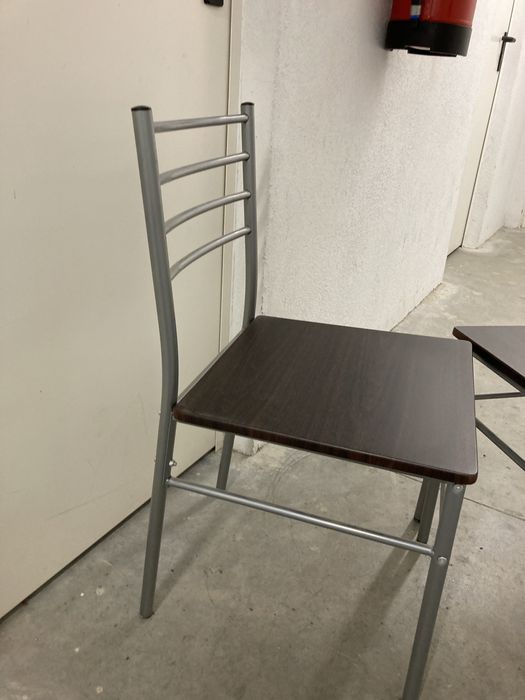 2 cadeiras cozinha/sala estrutura tubular tampo madeira