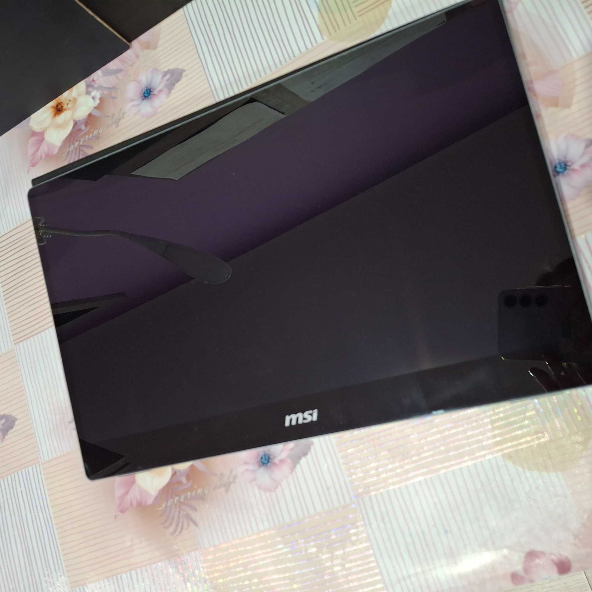 Monitor Optix mag162v