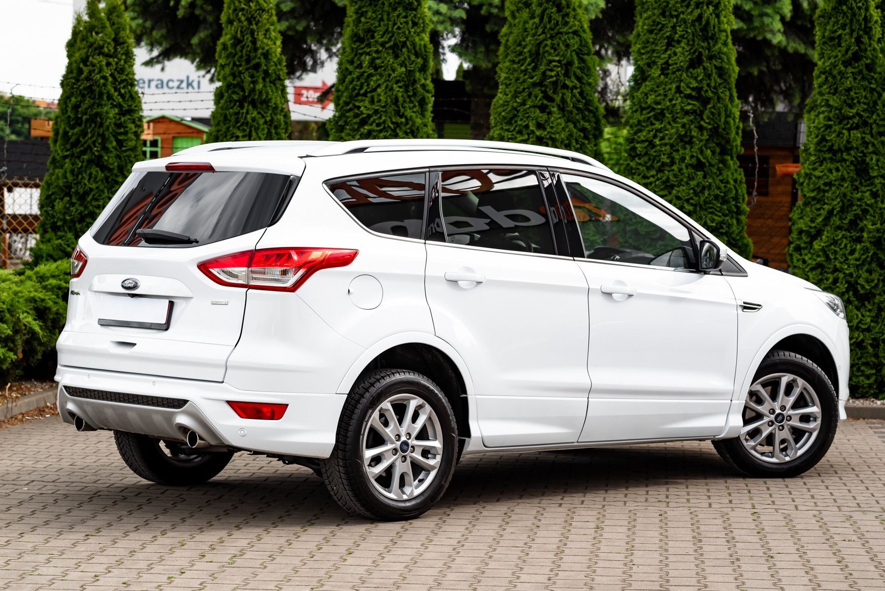Ford Kuga 1.5T 182KM 4x4 TITANIUM Xenon LED Nav Półskóra ParkAss Kamera Tempomat