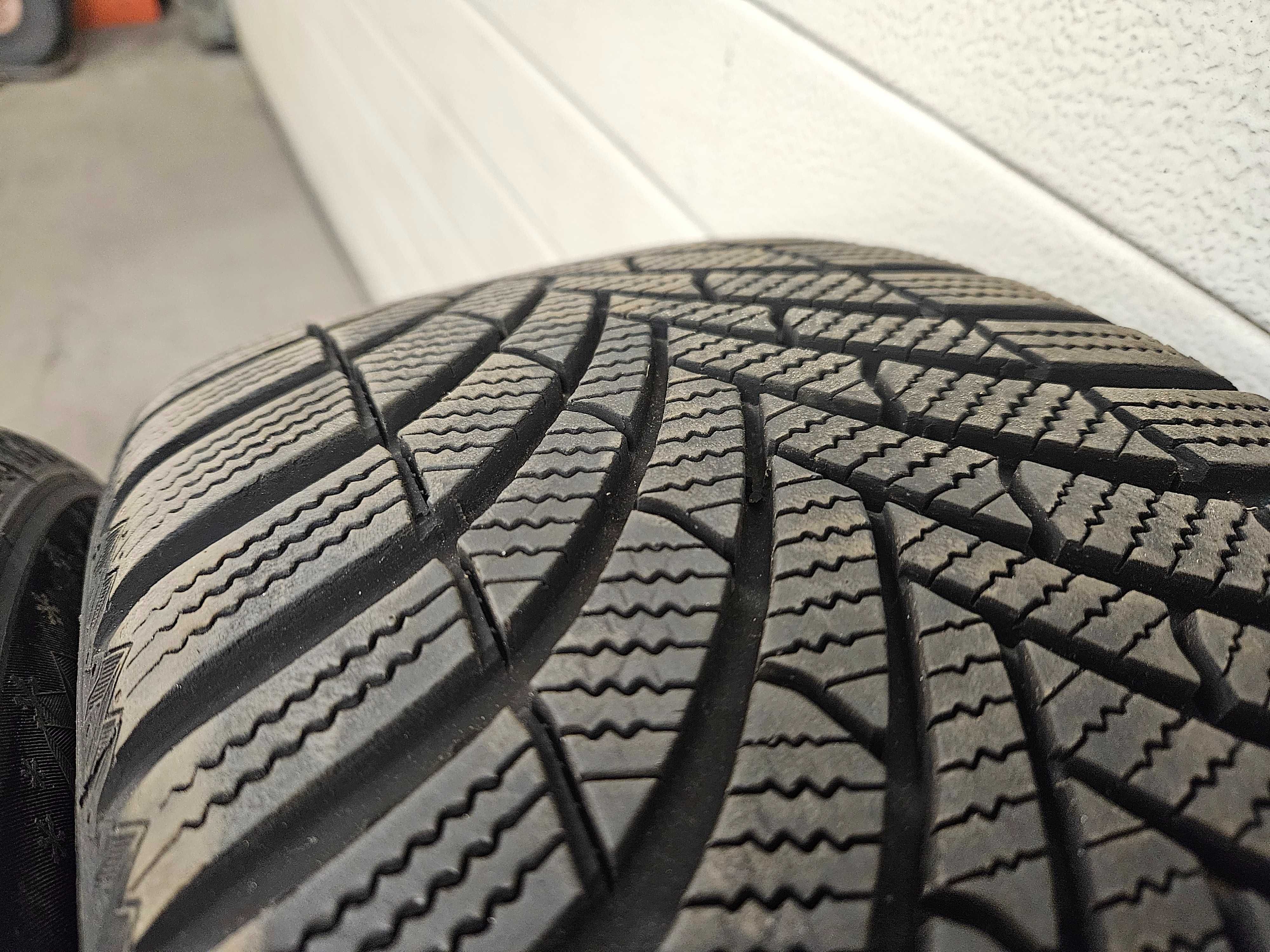 2 Szt 235/45 R18 98V XL Semperit Speed-Grip 5 - 8,50mm - 2023r