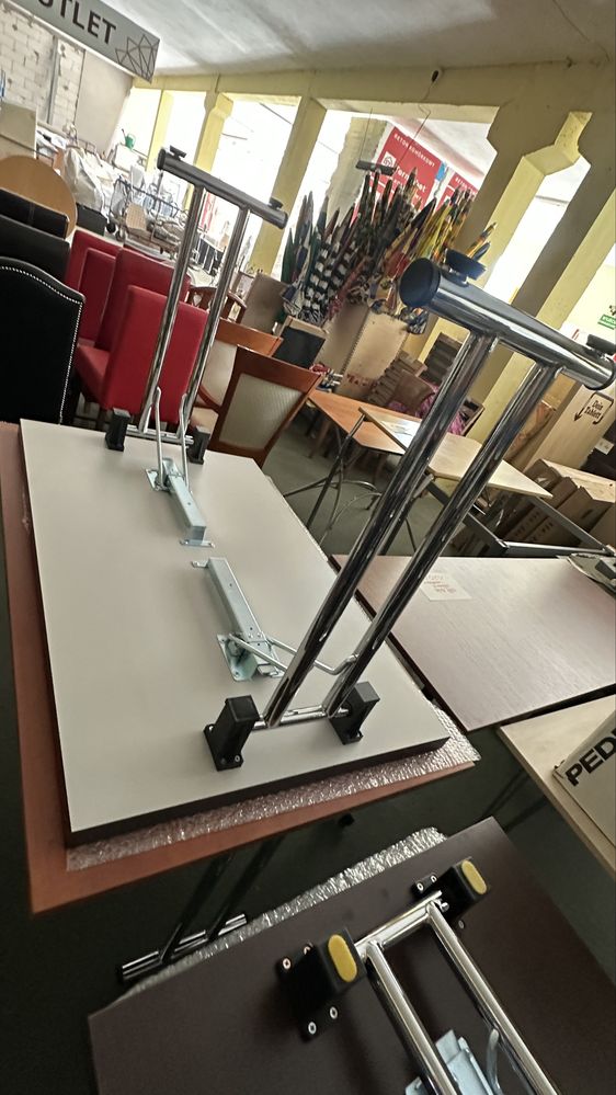 Piekny i praktyczny Stół 120 x 70 vm skladany