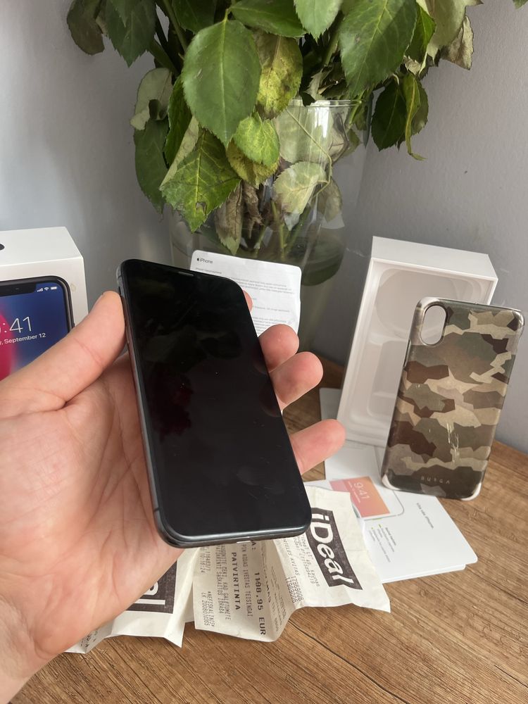 Apple iphone X - 64 Gb , pudelko ladowarka etui w zestawie