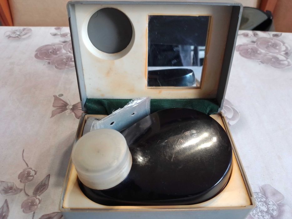 Машинка для стрижки SAPIR .  Бритва Спутник