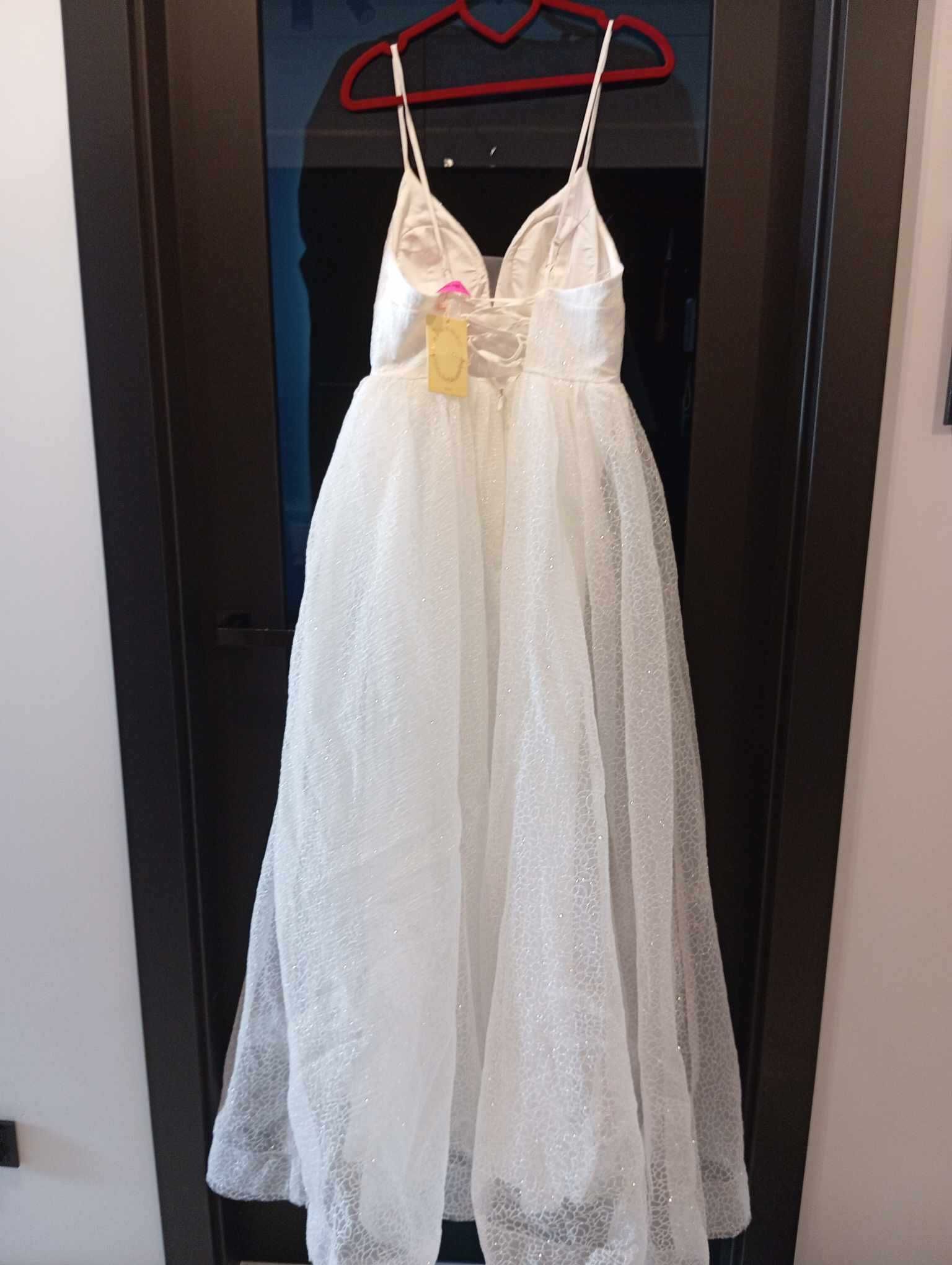 Sukienka biała z kryształkami z METKĄ