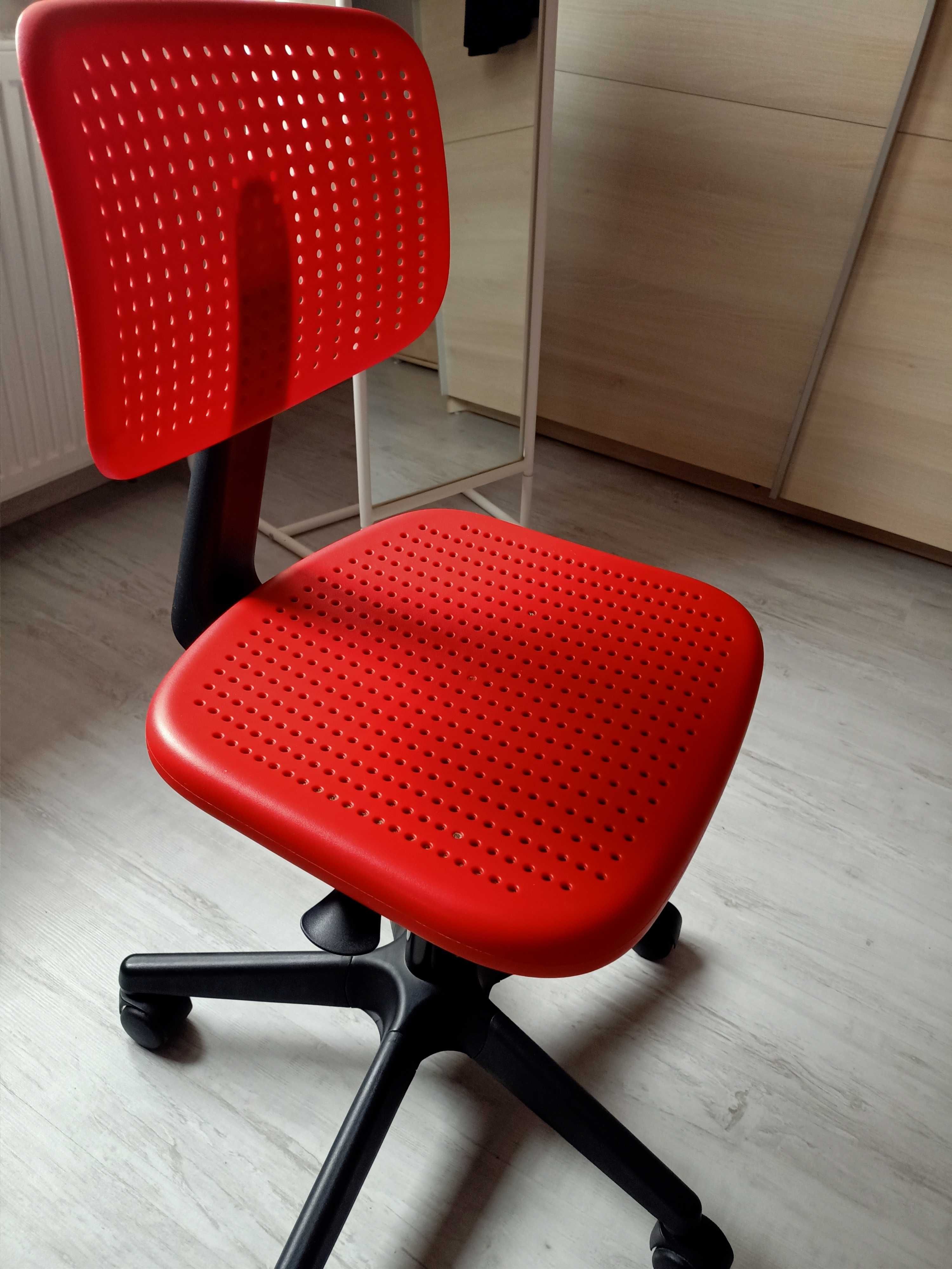 Krzesło obrotowe IKEA czerwone
