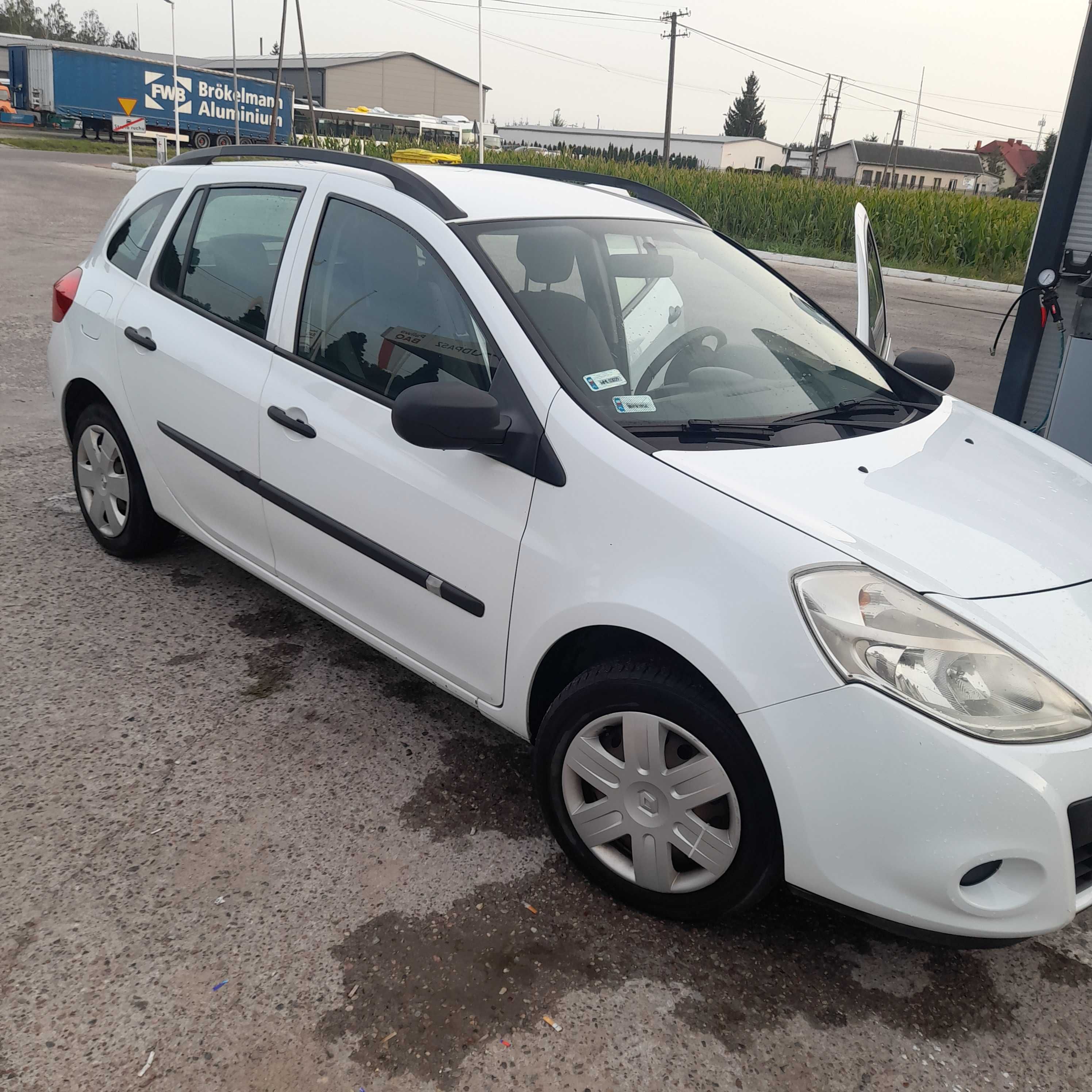 RENAULT CLIO III 2011r diesel