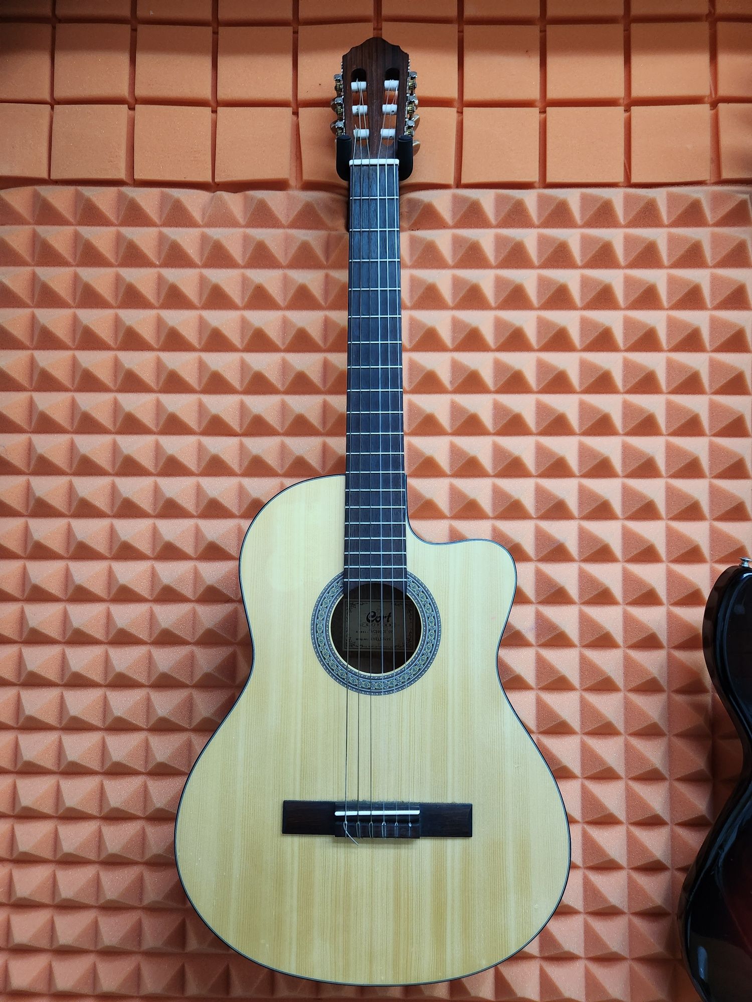 CORT AC120CE OP Класична гітара з звукознімачем в отличном состоянии
