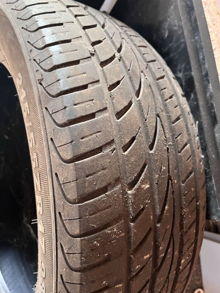 Opony  letnie 215/55R17