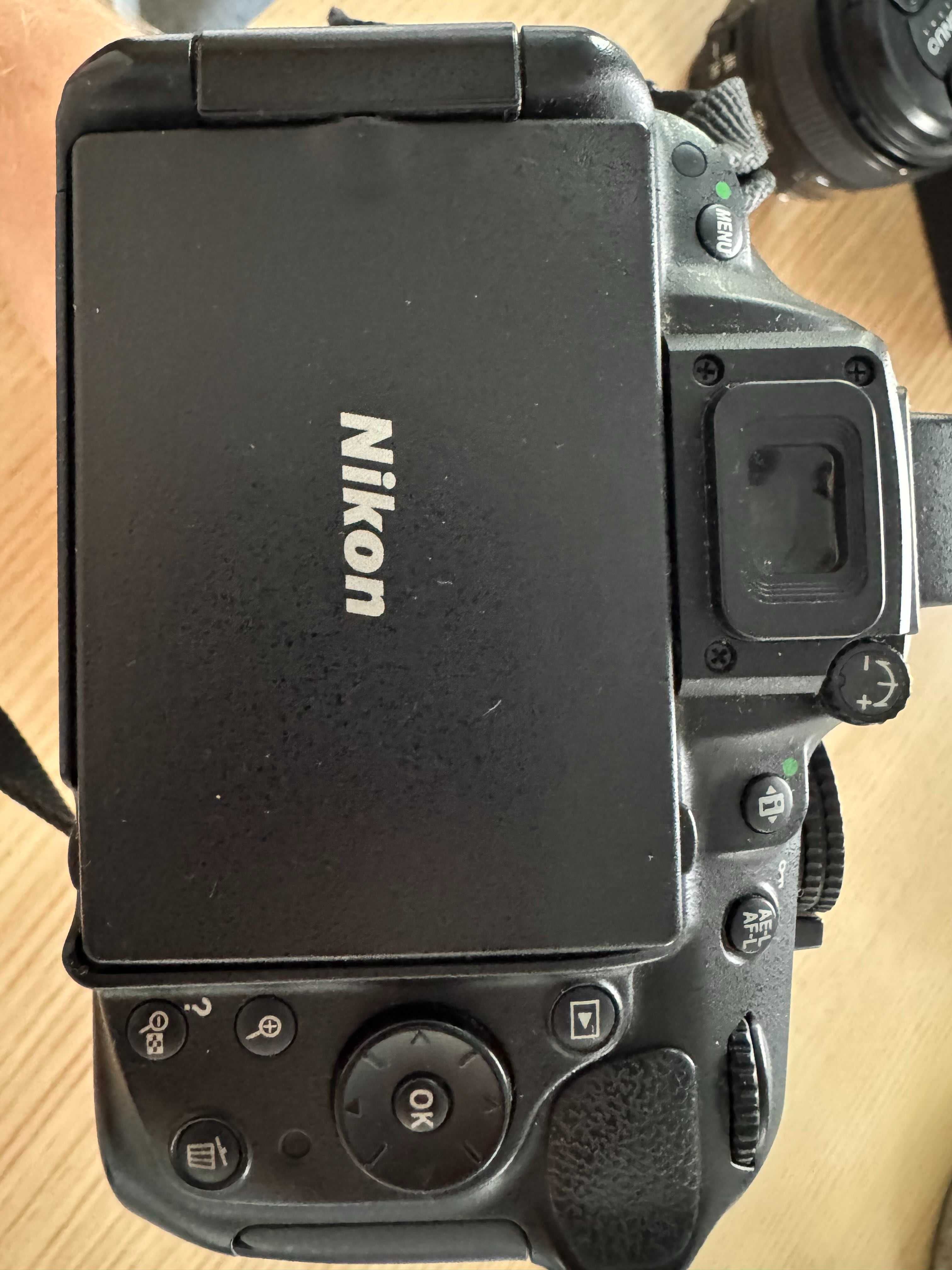 Nikon D5200 + 18-105mm + 35mm + torba + ładowarka + oryginalna bateria