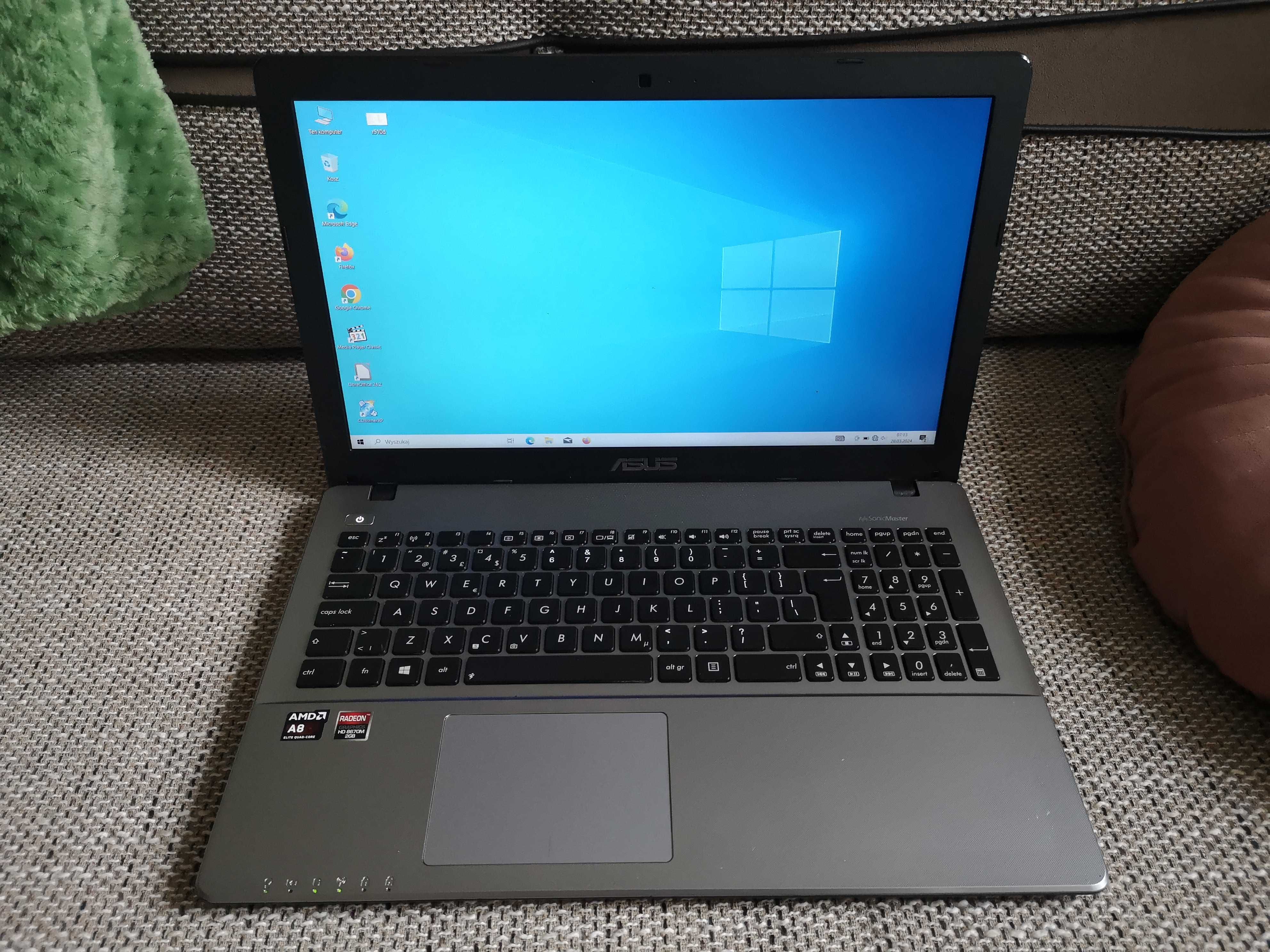 Laptop Asus R510D AMD A8-5550M 4x2,1 GHz 8GB SSD 256GB 15,6" bat. ok