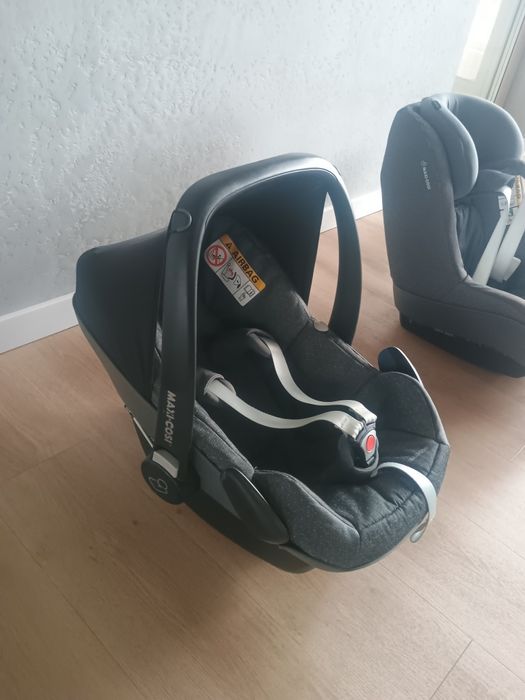 Zestaw Maxi Cosi. Baza 2way Fix, nosidełko pebble plus, fotelik pearl