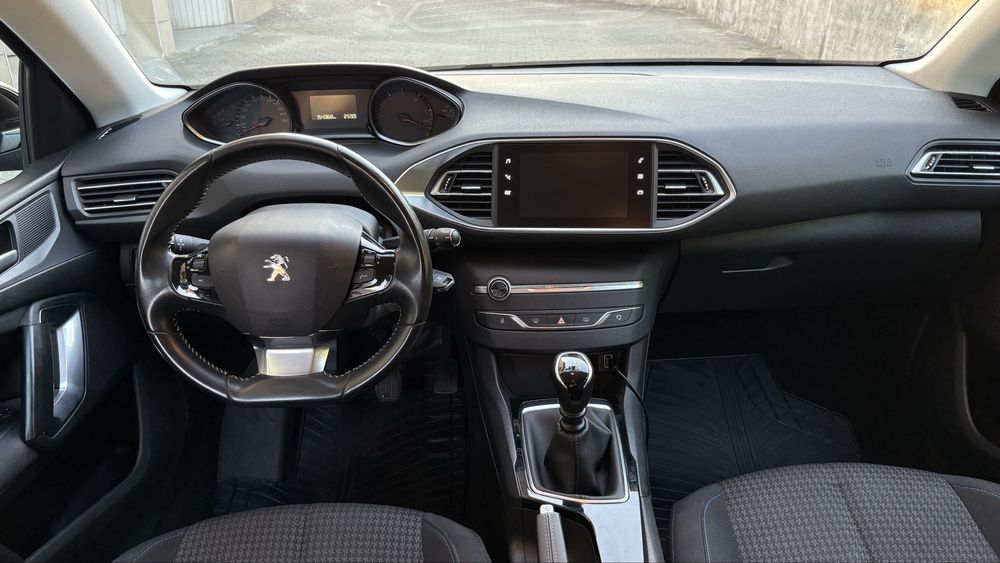 Peugeot 308 SW Style 1.5 bluehdi 130cv