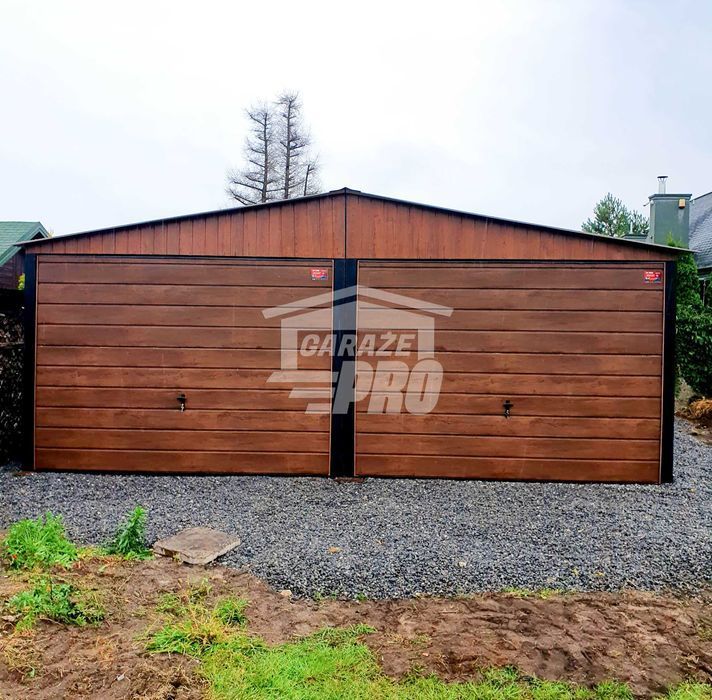 Garaż blaszany 6x7 2x Brama drewnopodobny dwuspadowy  GP150