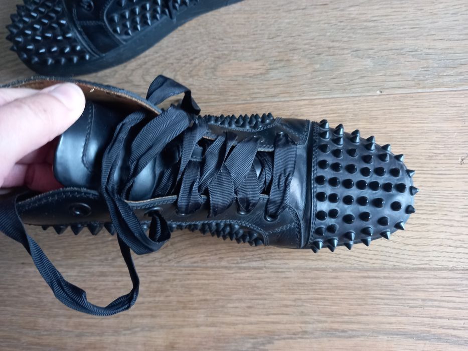 Buty Buty sneakersy Louboutin 41 z ćwiekami Skóra naturalna