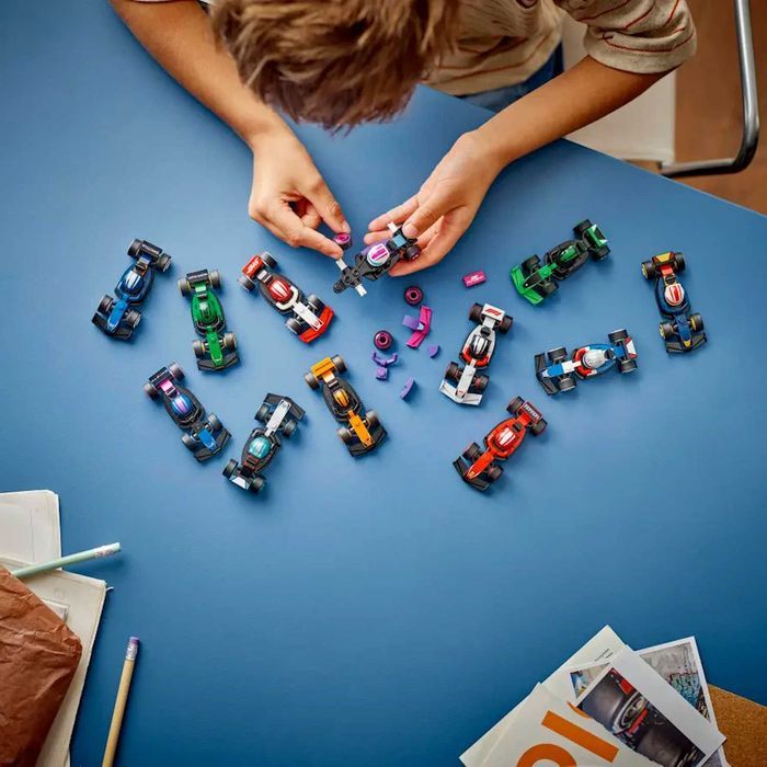 Lego Formula 1 Kolekcjonerskie Bolidy F1 Losowy Pojazd 71049
