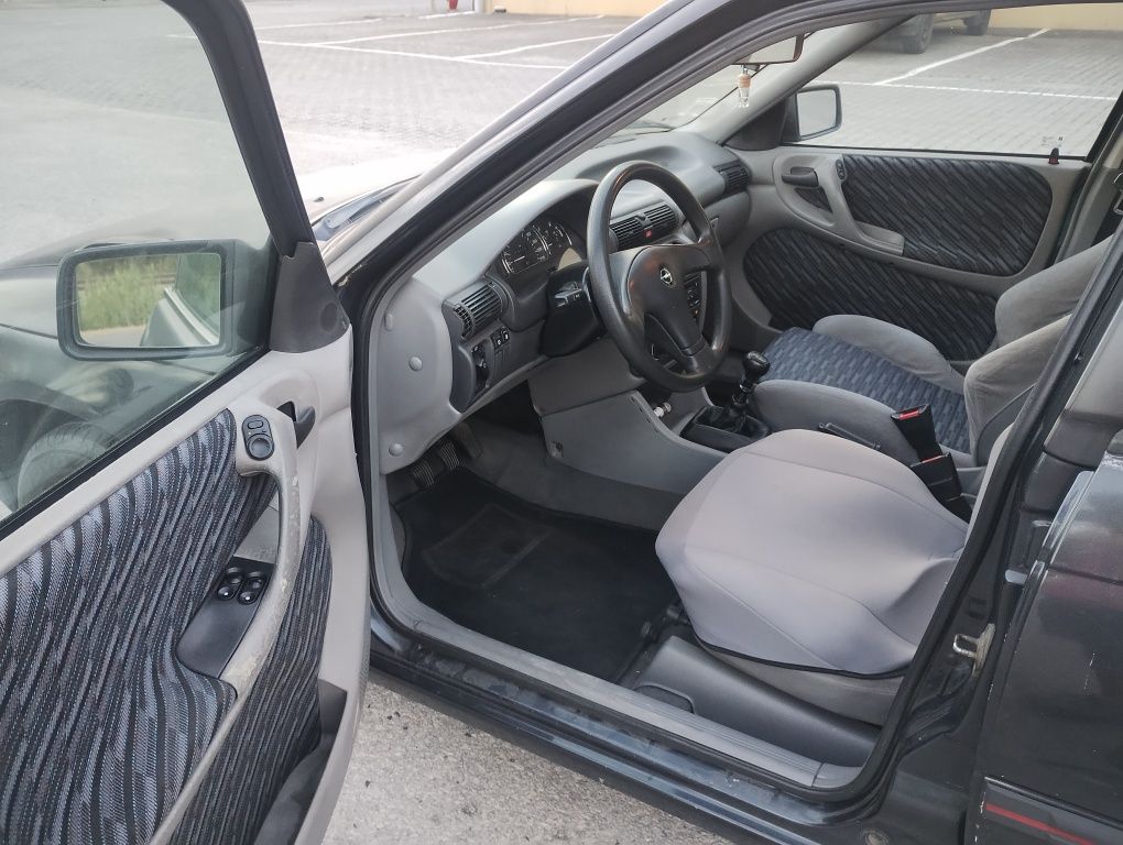 Opel Astra F 1.4