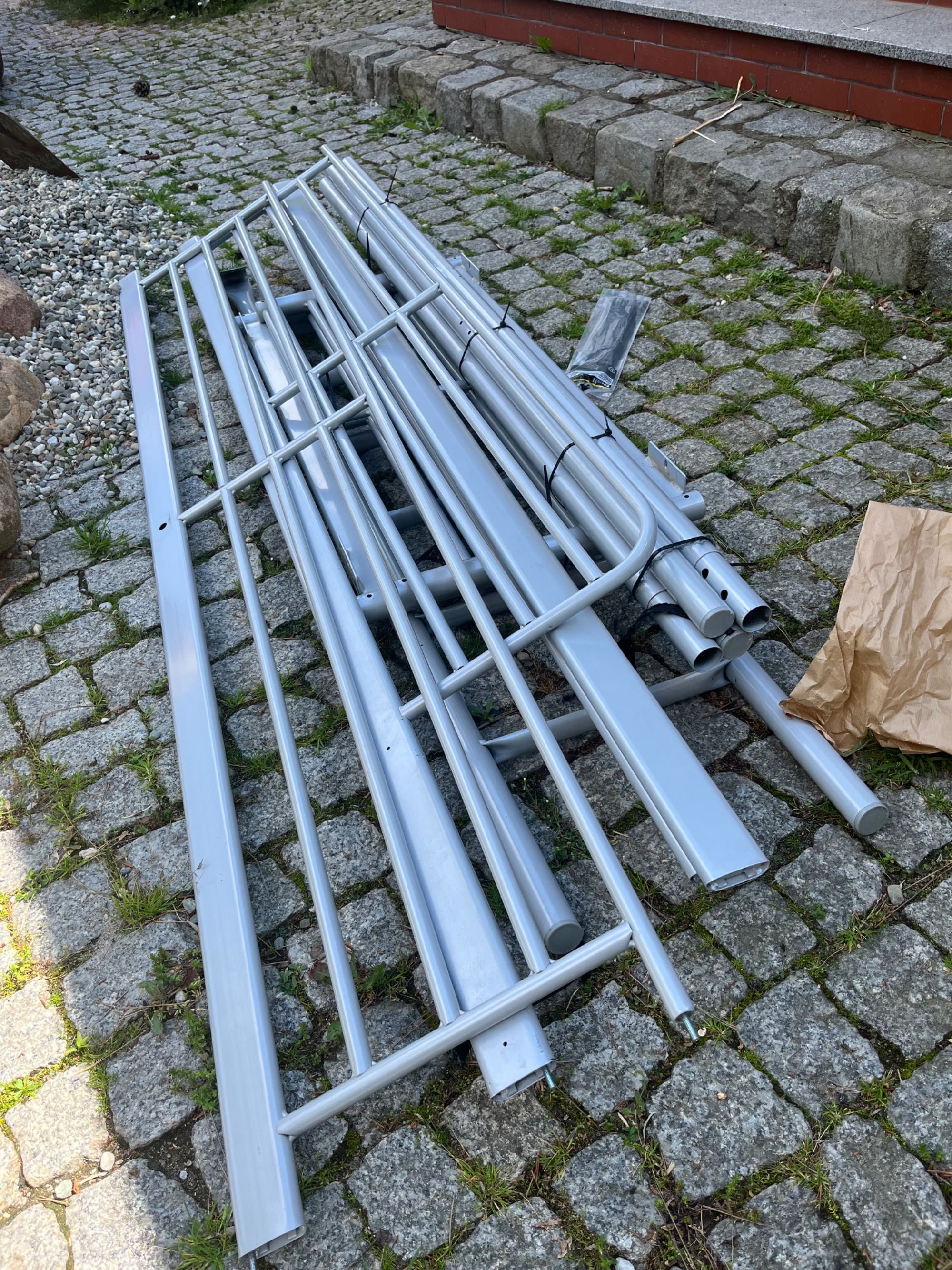 Łóżko piętrowe IKEA SVARTA dla dziecka