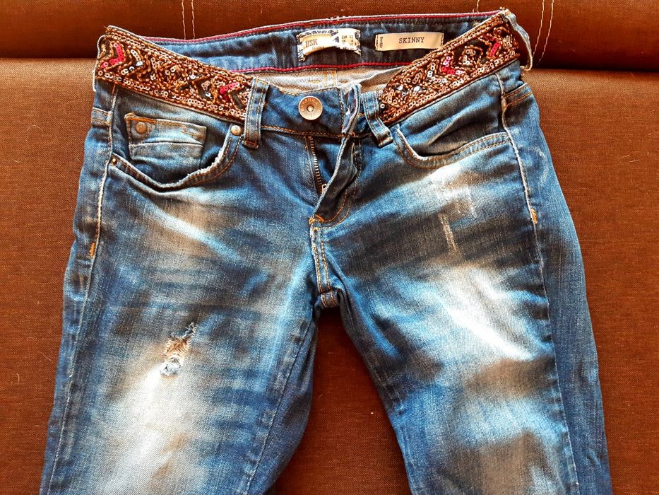 Продам фирменные модные джинсы рванки Zara Terranova