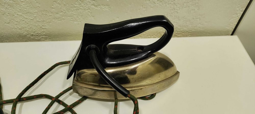 Утюг СССР Рабочий , мини 15 см