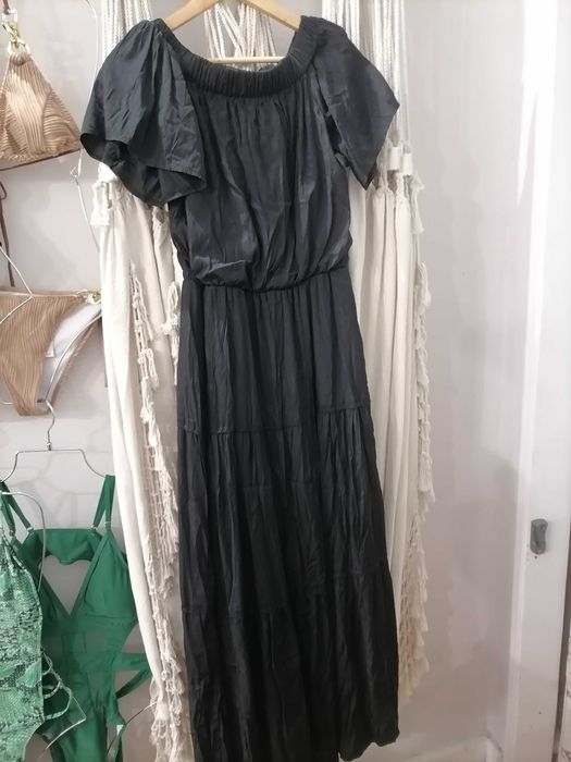 Roupa nova com etiqueta