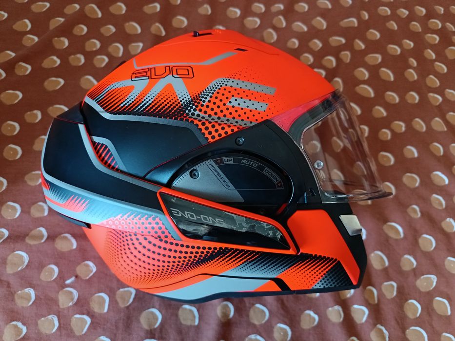 Capacete Modular Shark Evo One 2 Keenser. 2 em 1 = aberto ou fechado.
