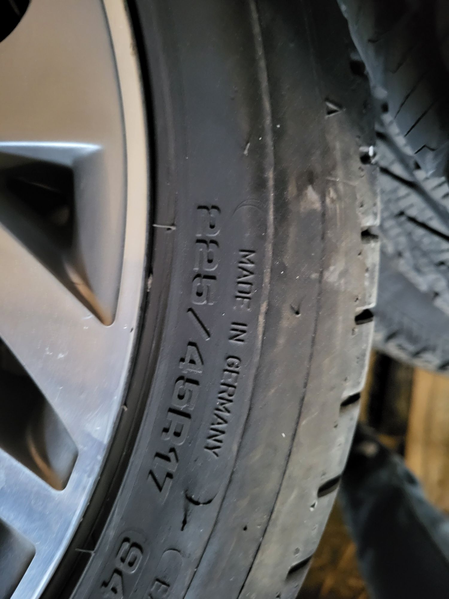 Kompletne koła 17 z oponami citroen