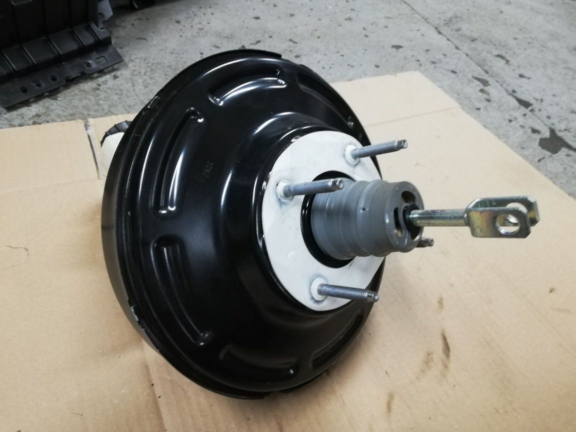 Serwo pompa hamulcowa wspomagania hamulca Ford Focus mk4 IV Europa