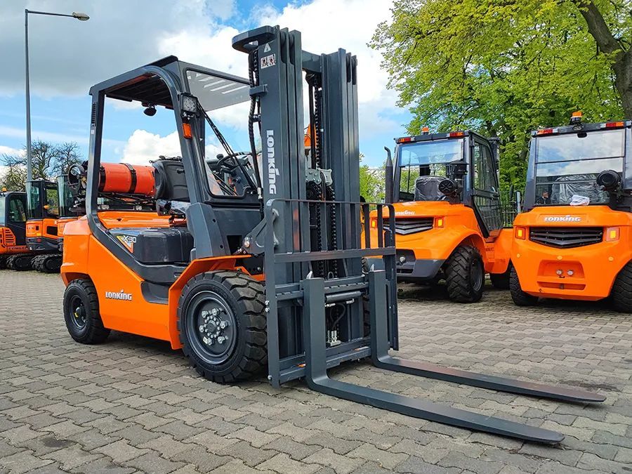 Lonking LG30GLTX (CPYD30)  Wózek widłowy gazowy Lonking LG30GLTX 3t LPG (3500 kg opcja)