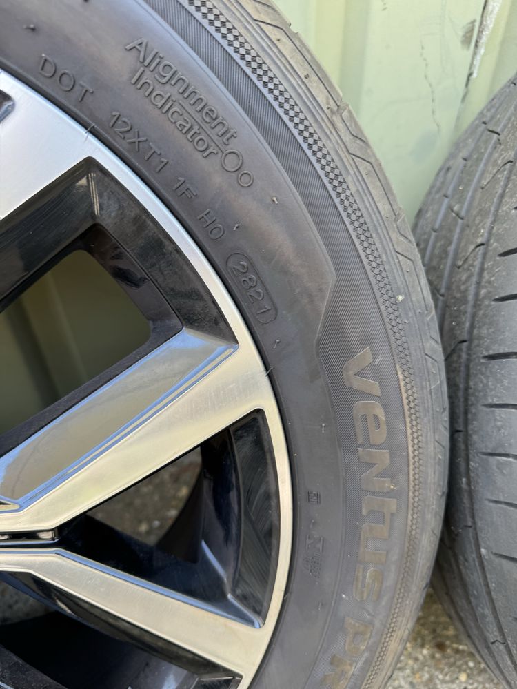 Диски з шинами і TPMS Volkswagen оригінал R17 для Passat, Golf, Arteon