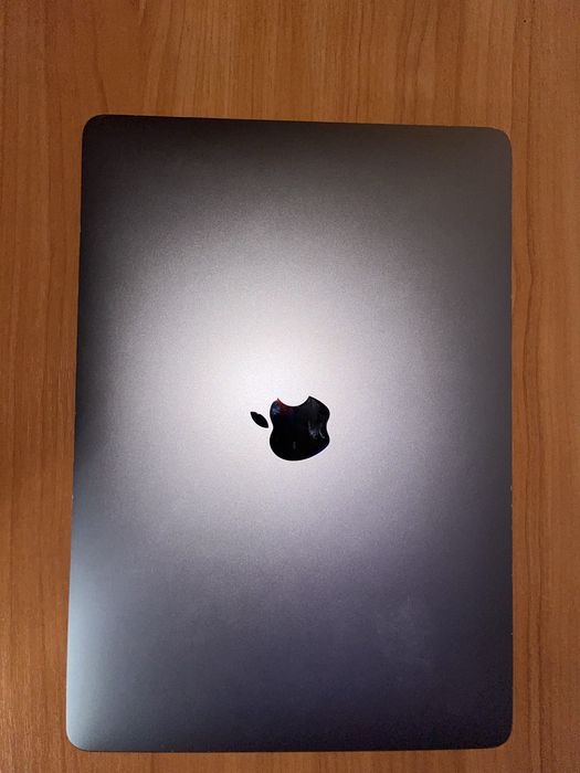 Macbook air A2337 M1 2020 року, 8/512 АКБ 38ц. 99%