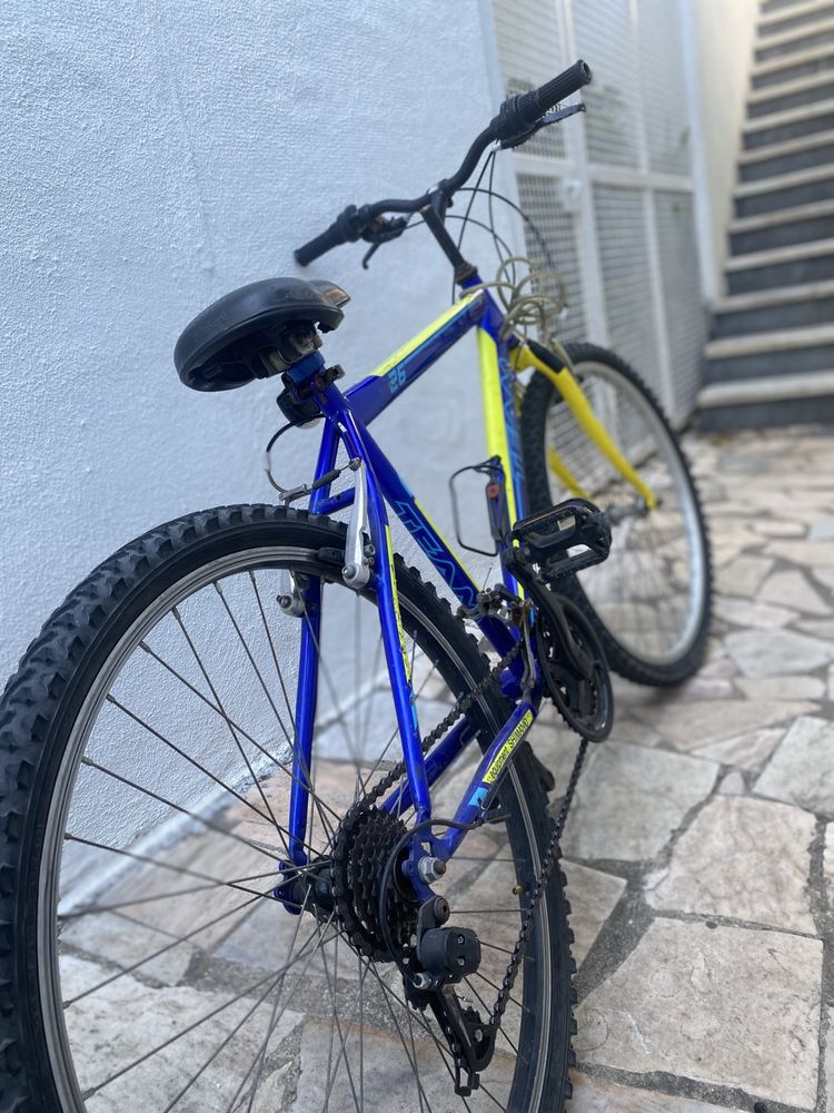 Vendo Bicicleta Team em Mediano estado