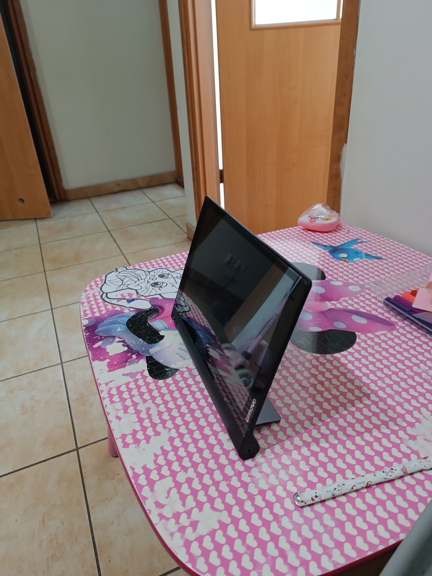 Sprzedam Tablet w dobrym stanie
