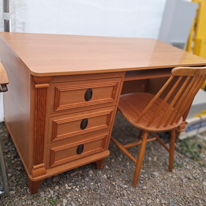Biurko stylizowane vintage różne