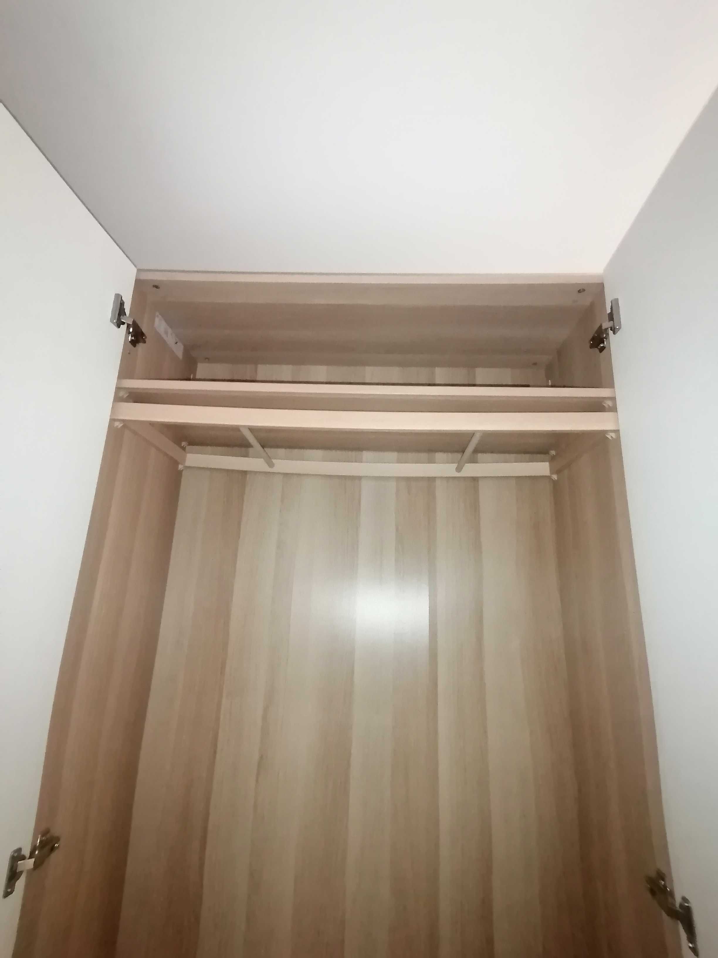 Roupeiro PAX Ikea 3 portas como novo