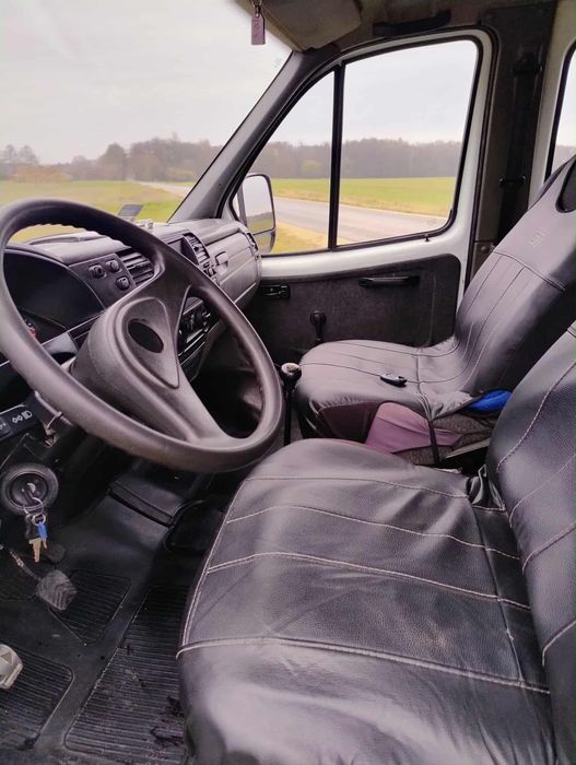 Samochód ciężarowy Gazela (3,5 t.)