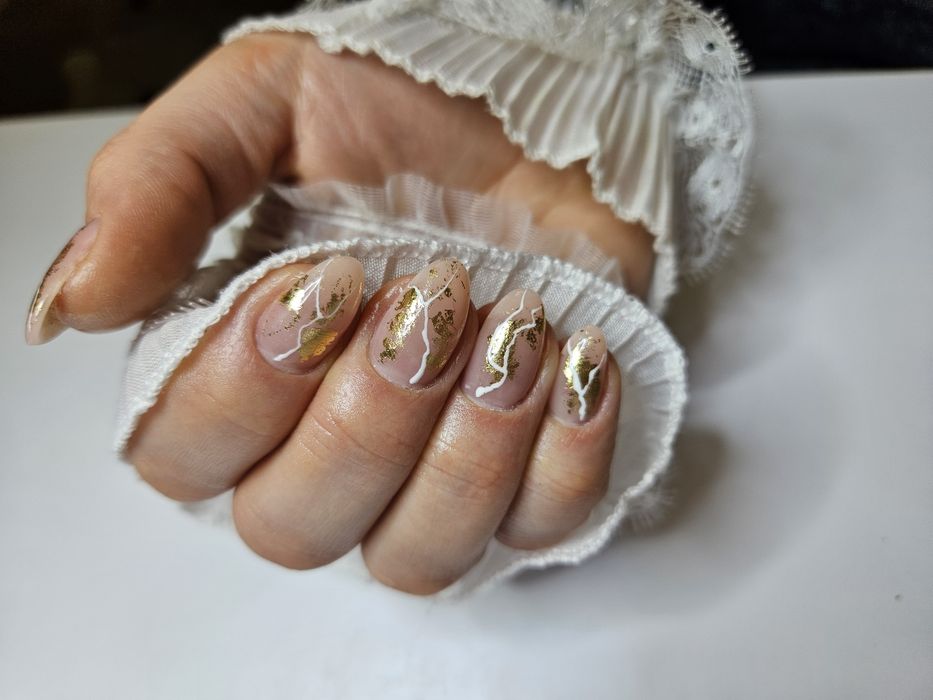 Paznokcie żelowe / HYBRYDA / manicure hybrydowy  / pedicure /TANIO