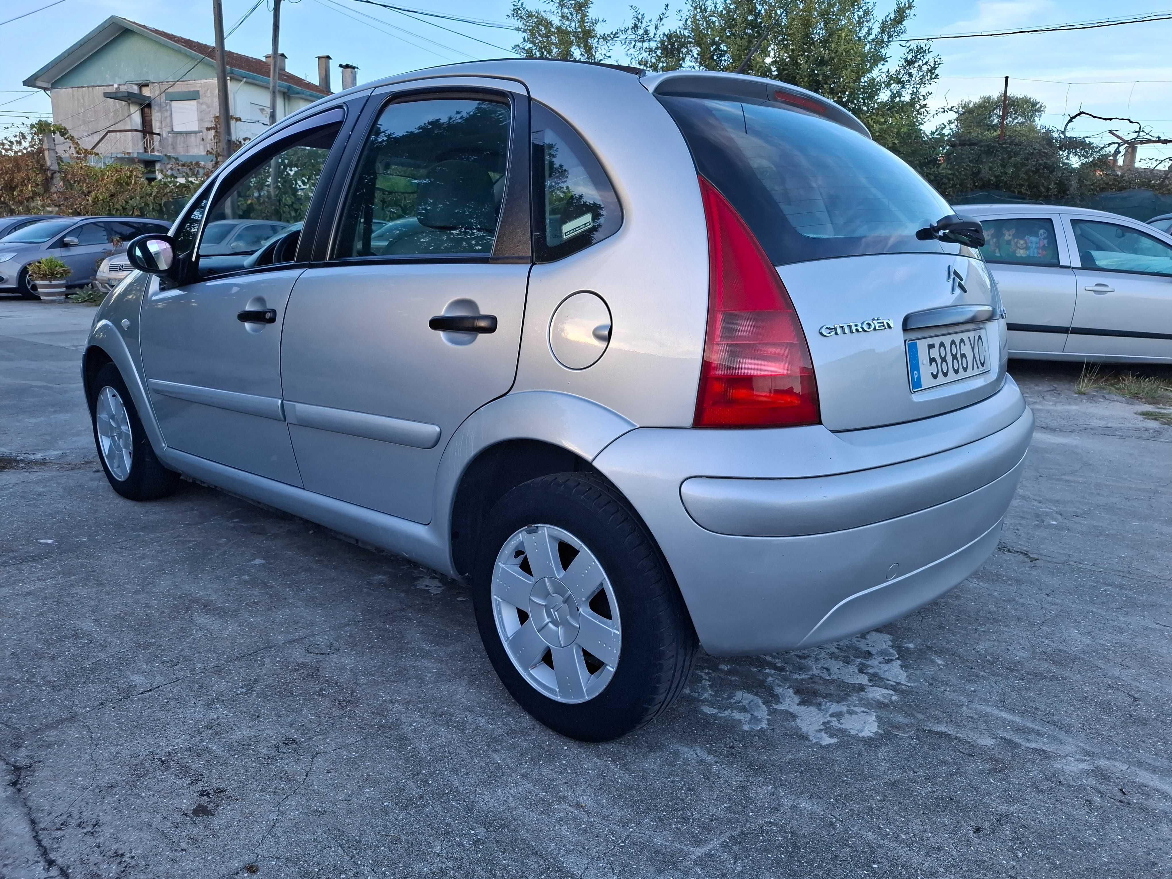Citroên C 3 1.1 SX PACK apenas 155mil kms A/C