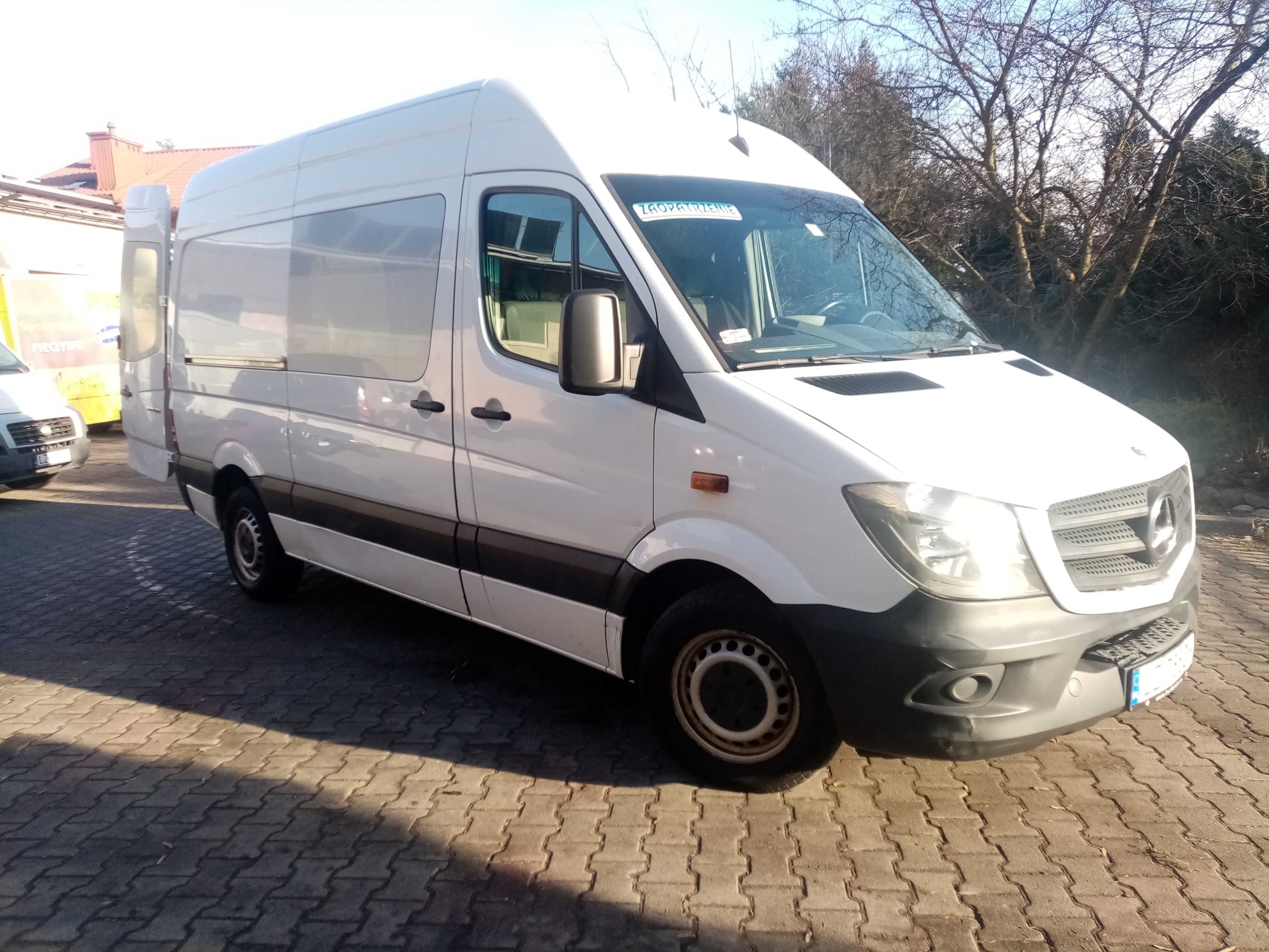 Mercedes - Benz  Sprinter