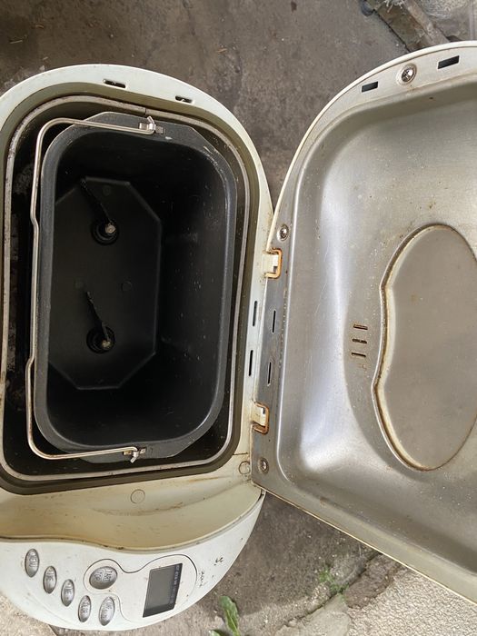 Хлібопічка гарно пече хліб і кекси