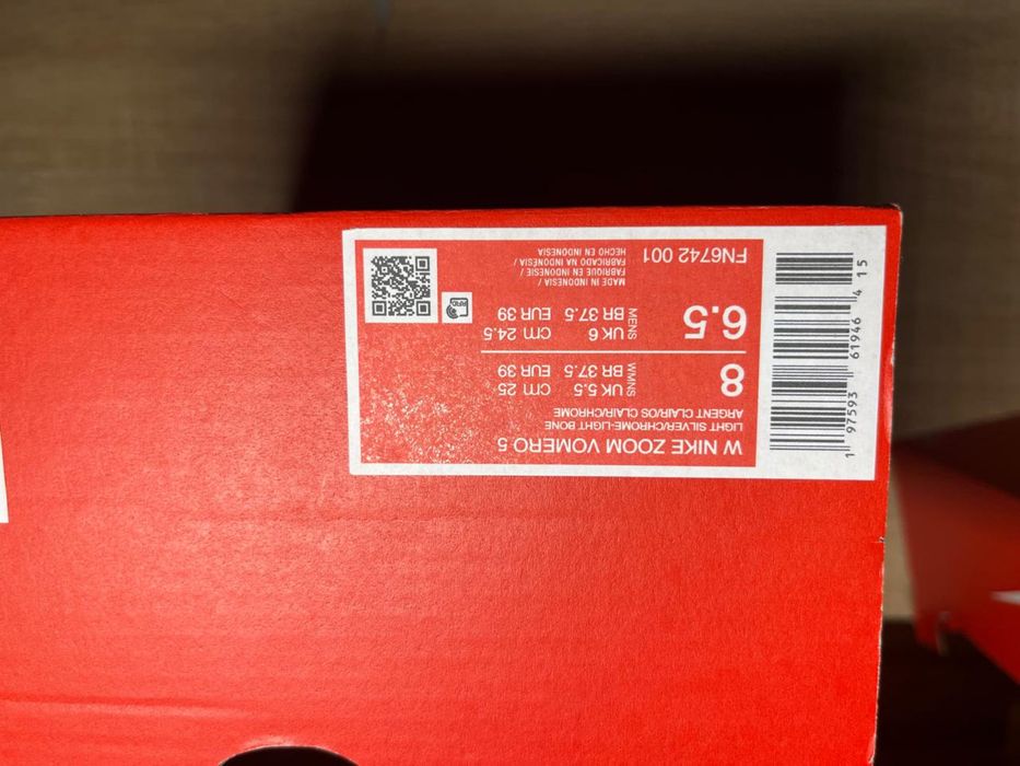 Nike air zoom vomero 5