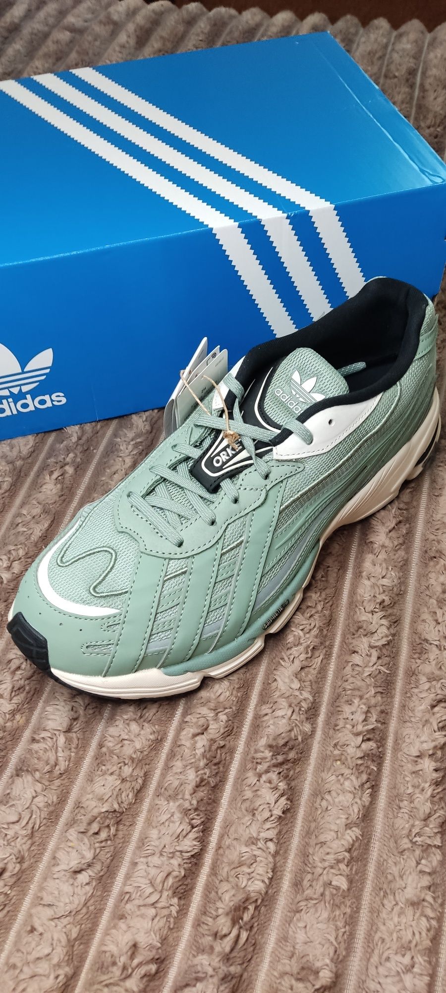 Кросівки adidas original