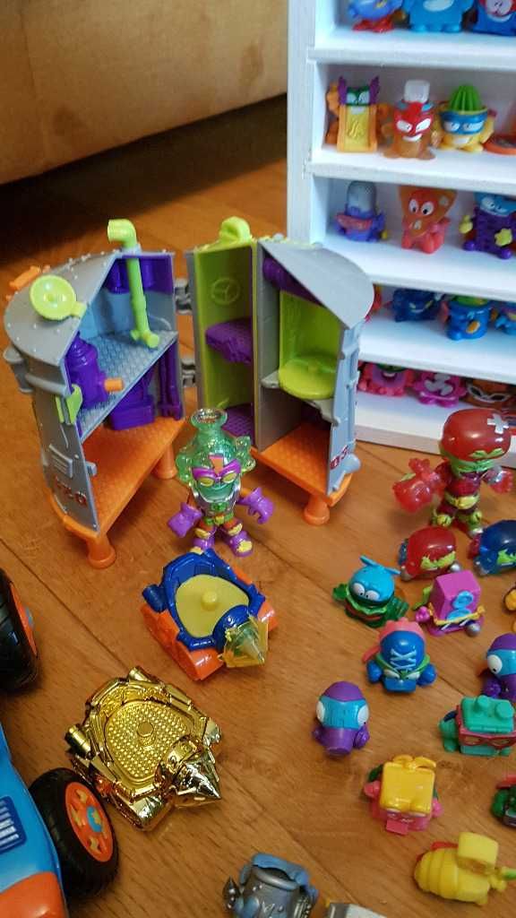 Super Zings figurki/pojazdy/gra/puzzle/baza/roboty