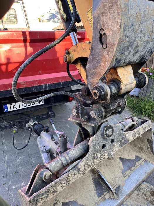 Wynajem minikoparki CAT 302.7CR wywrotki Iveco