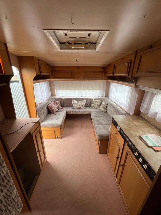 Przyczepa kempingowa LMC LORD zadbana