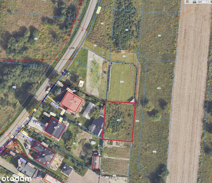 Działka budowlana blisko asfaltu i wszystkie media