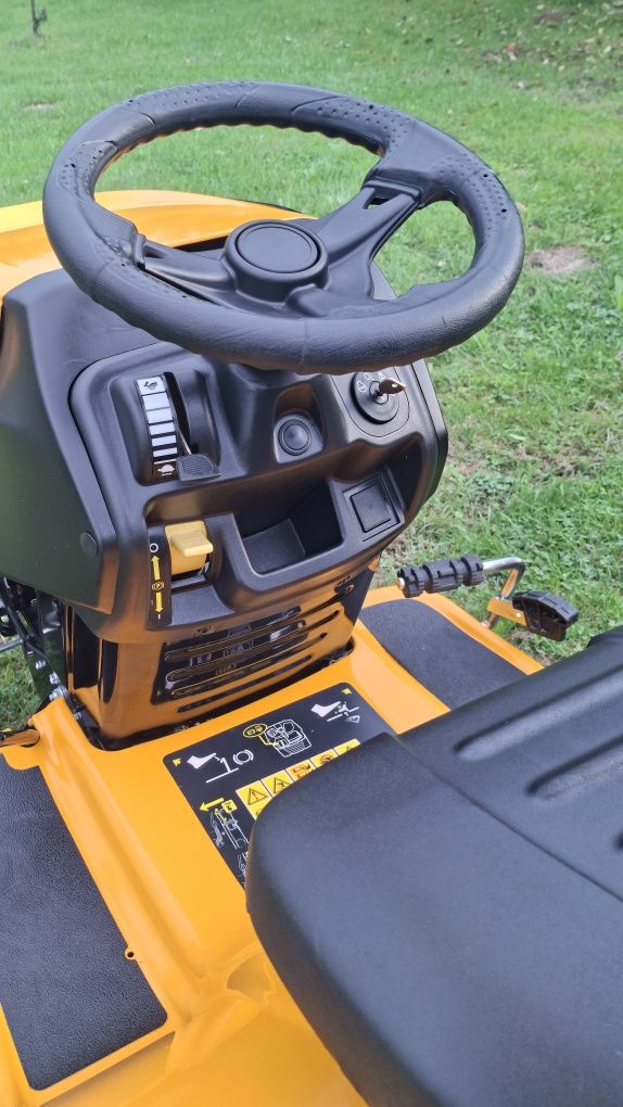 Traktorek kosiarka Cub cadet lt2 z koszem